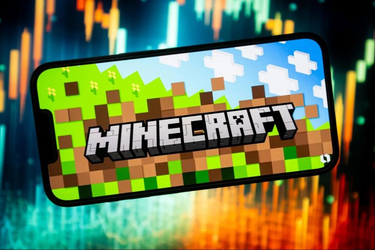 Dreamer AI Defies Limits, Masters Minecraft Alone