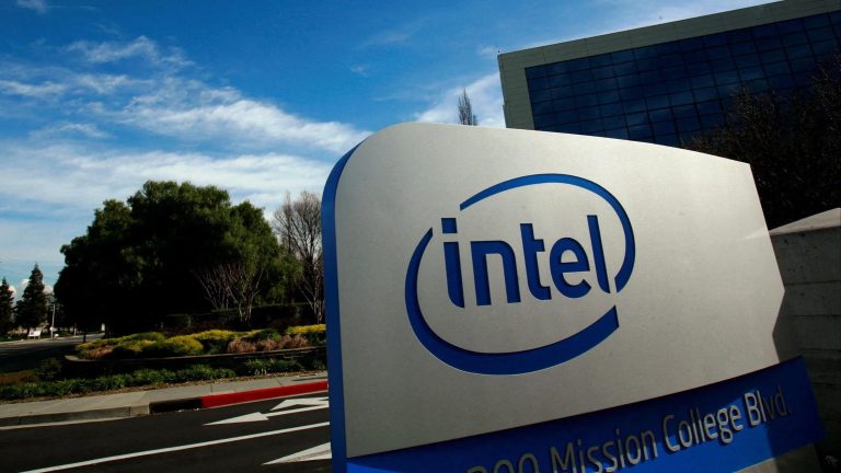 Intel Offloads Altera Stake at Loss to Refocus Core