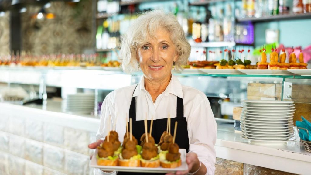 Strangers Rally to Free 81-Year-Old Waitress From Work